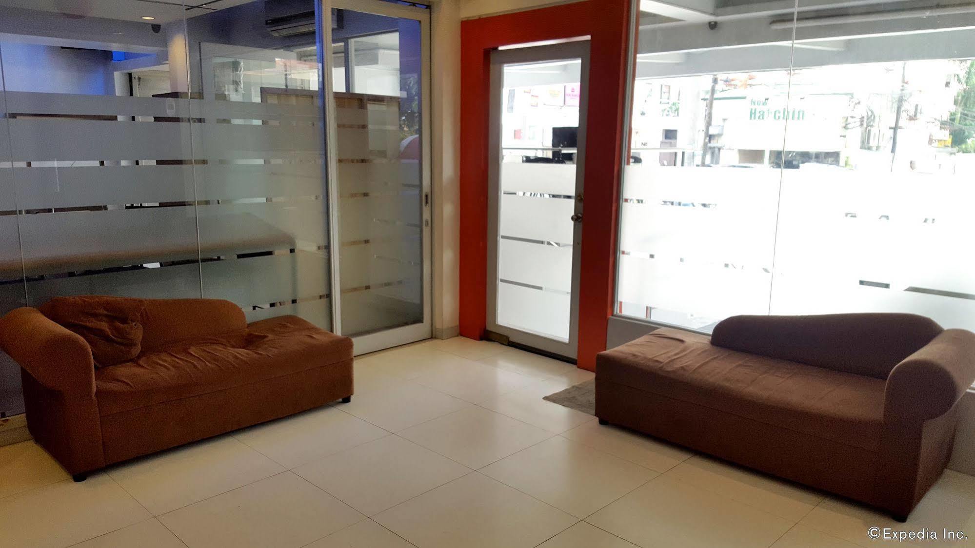 M Suites Hotel Makati City Esterno foto